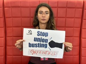 Protes action selfie IndustriALL